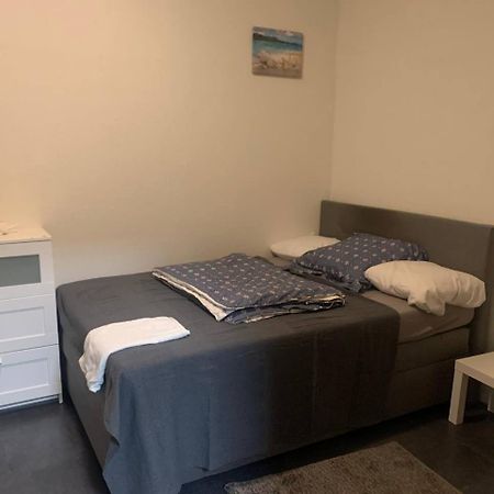 2 Room Apartament Messe Есен Екстериор снимка