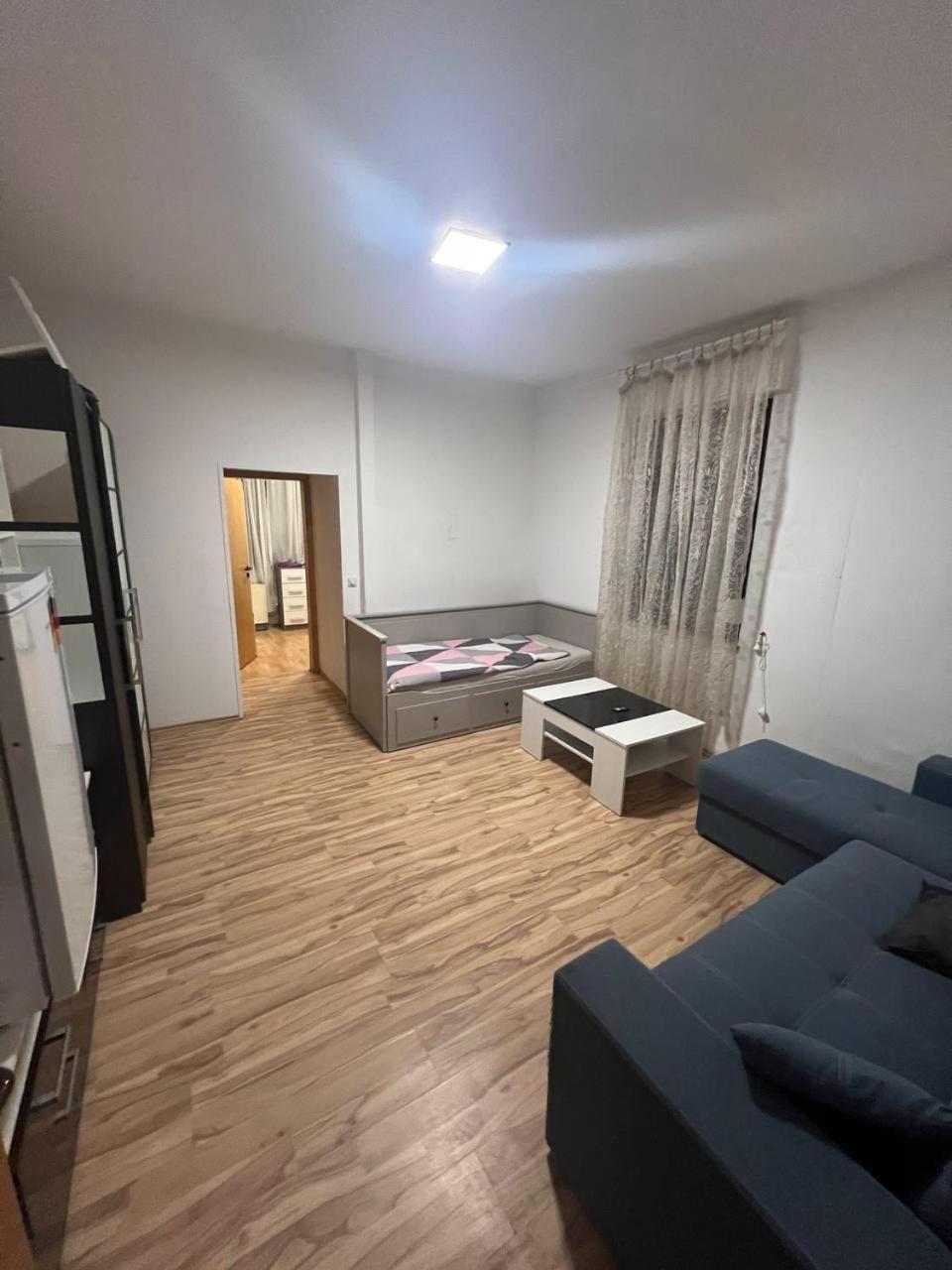 2 Room Apartament Messe Есен Екстериор снимка