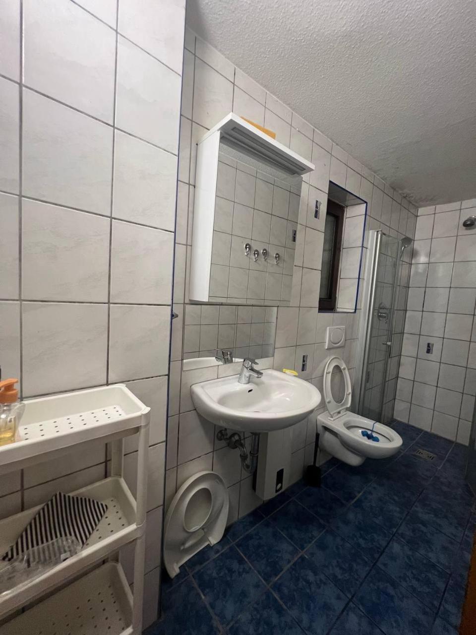 2 Room Apartament Messe Есен Екстериор снимка