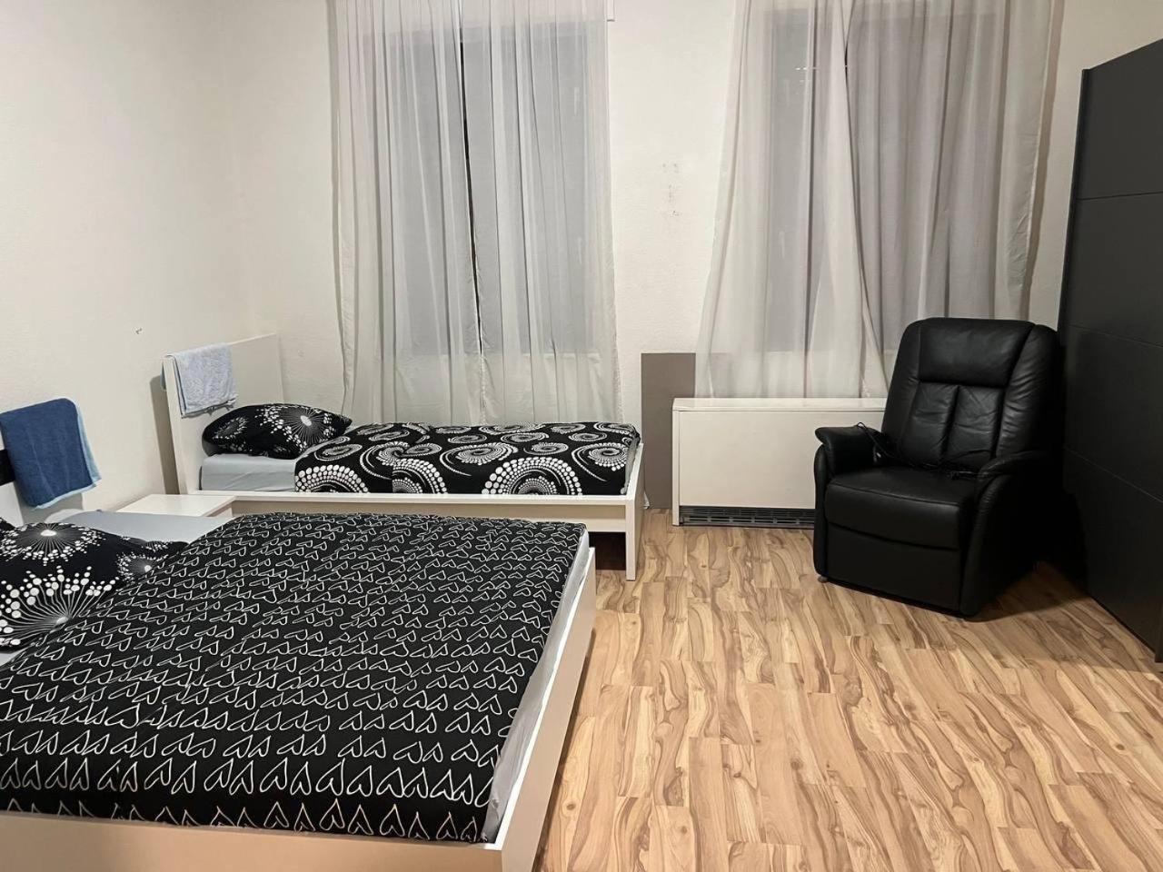 2 Room Apartament Messe Есен Екстериор снимка